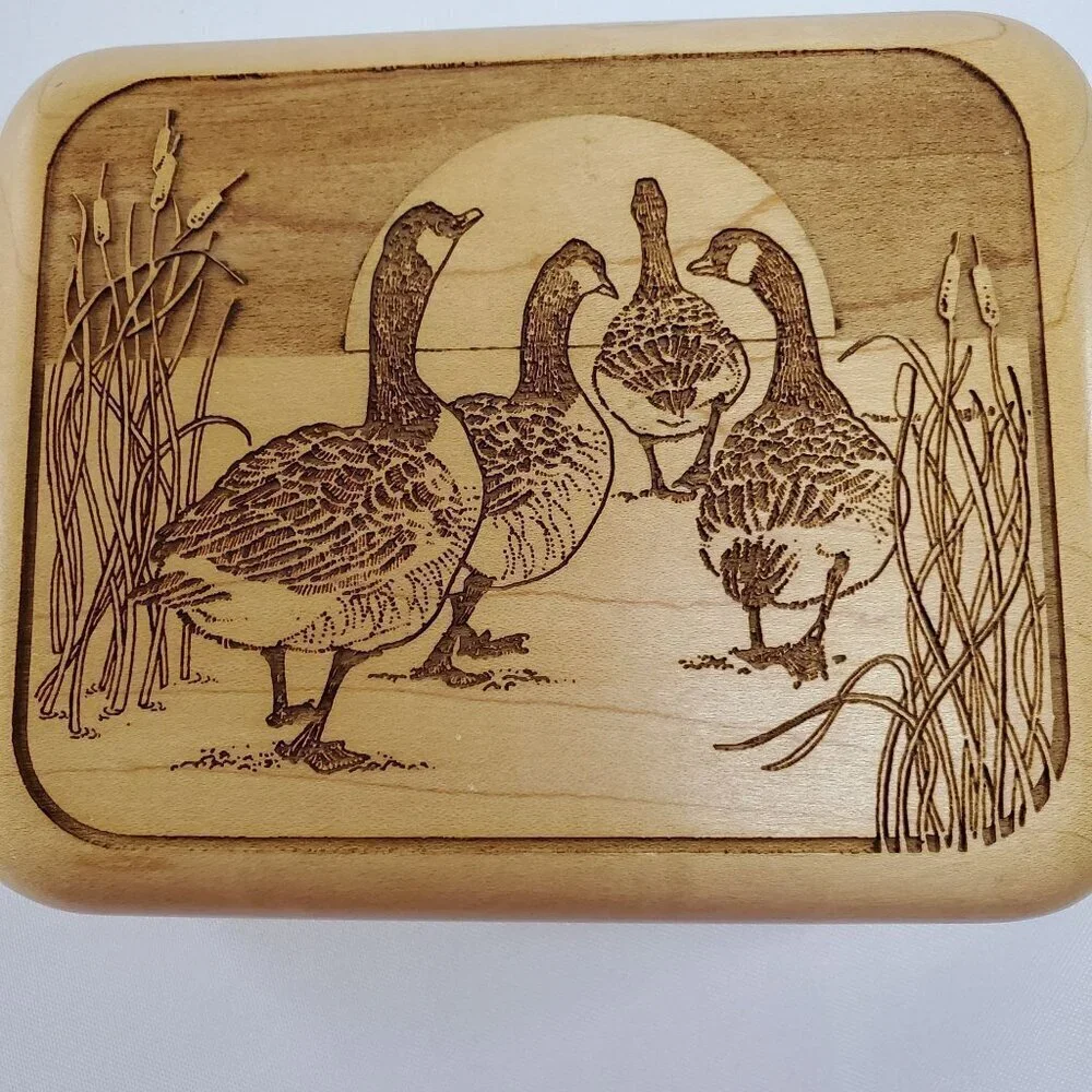 VTG Laz-Art Laser Etched Handcrafted Wood Lidded Jewelry Box Trinket Geese